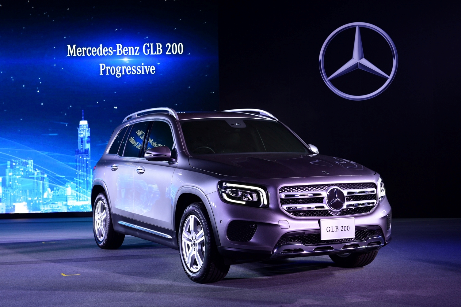 -ູ Ѵ໭ “Mercedes-Benz Limitless Offers”